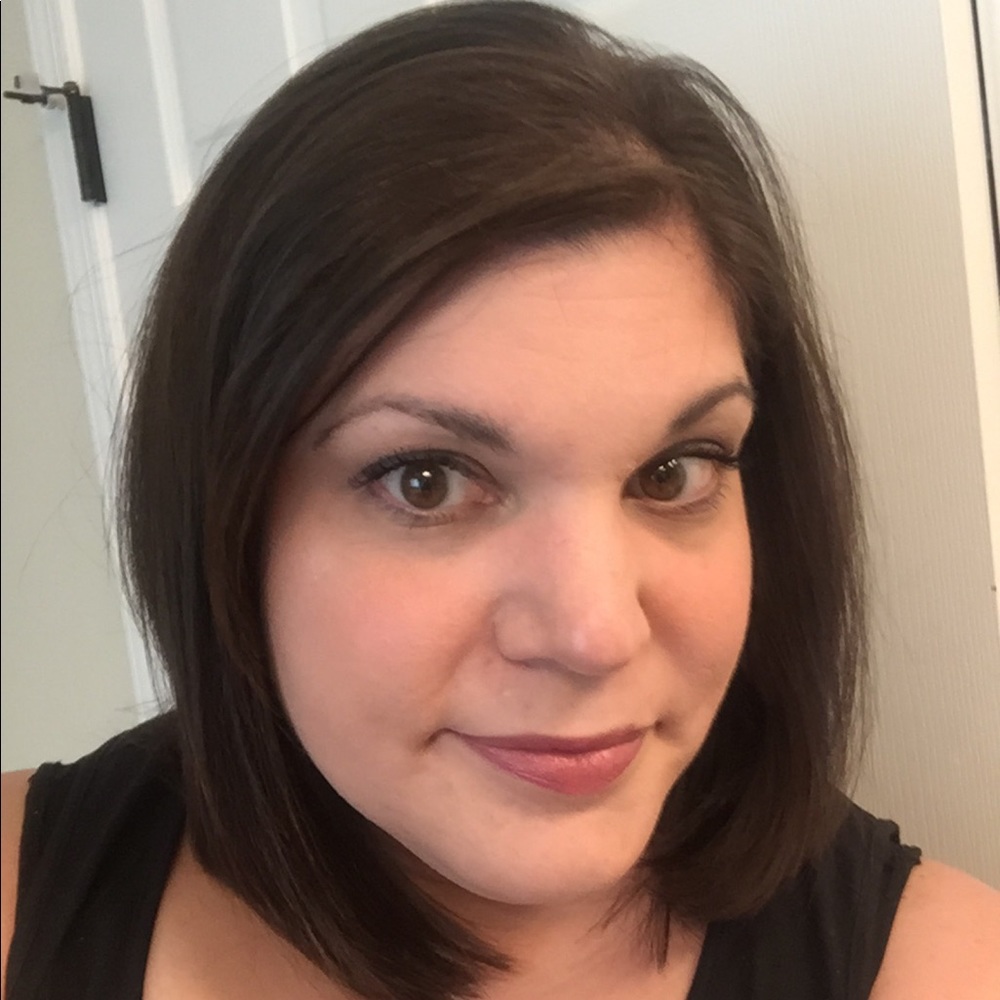 Meet your Posher, Antonella